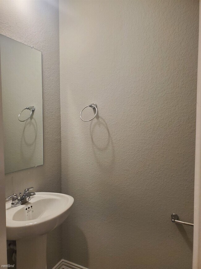 Building Photo - 4 br, 3 bath House - 7442 French Quarter Ct