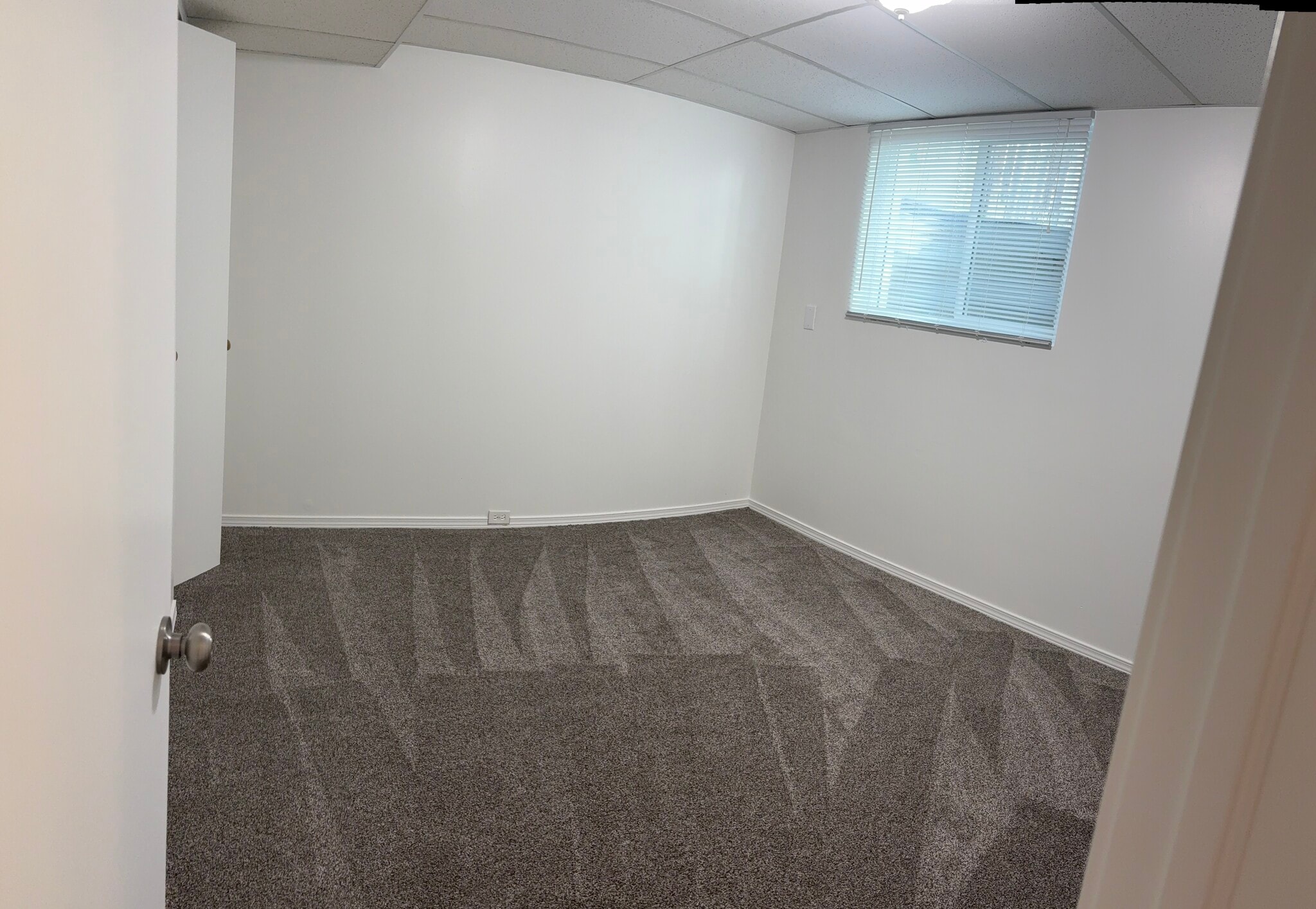 Building Photo - 1204 E 9520 S