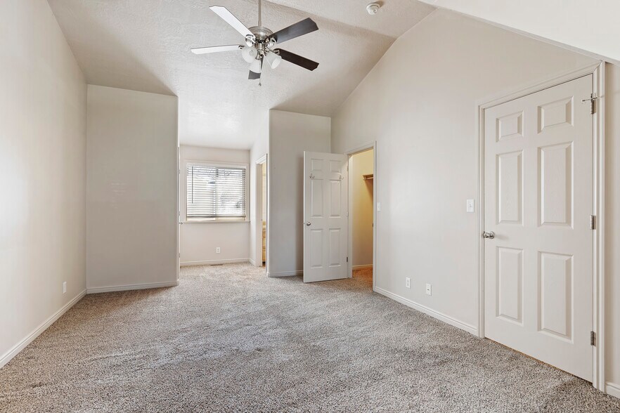 Building Photo - 1077 E 1675 S