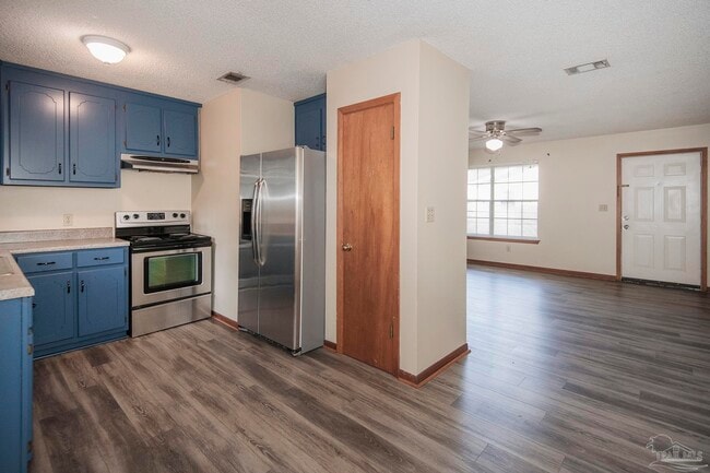 Building Photo - 496 Lownde Ave