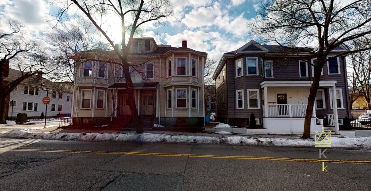 Building Photo - 216 Freeman St
