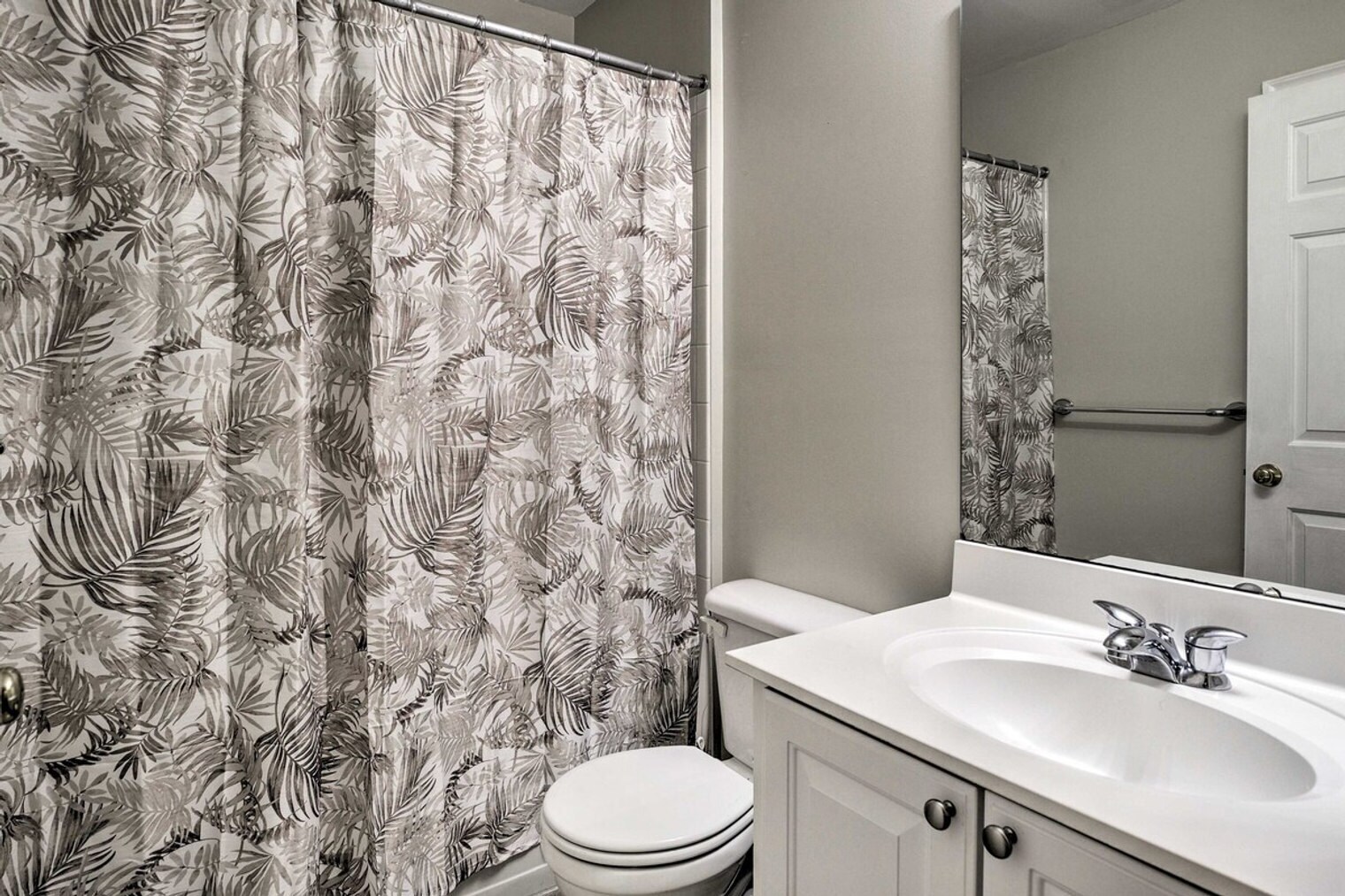 Building Photo - 5077 Cameo Terrace
