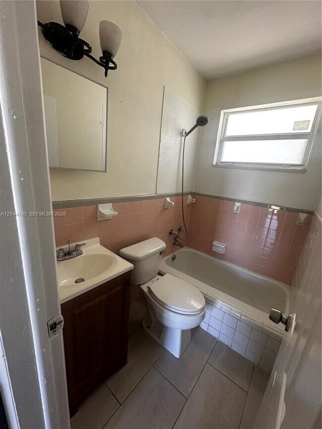 Building Photo - 26445 SW 139th Ave