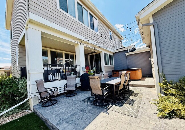 Building Photo - 15557 W 95th Ave