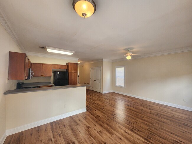 Building Photo - 130 Artisan Pl