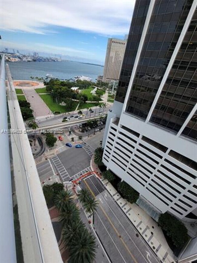 Building Photo - 50 Biscayne Blvd