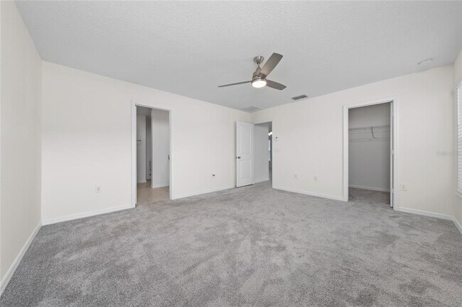 Building Photo - 9061 Oscraft Dr