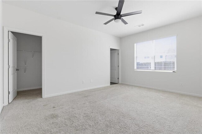 Building Photo - 5515 Foxglove Wy