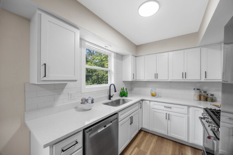 Building Photo - 57 Cheshire Dr