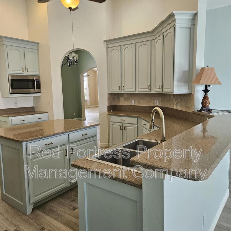 Building Photo - 17410 Sterling Lake Dr