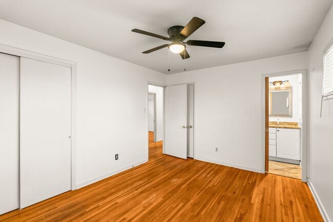 Building Photo - 11 Berrywood Cir