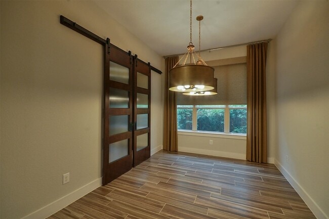 Building Photo - 5911 Vineyard Creek Ln
