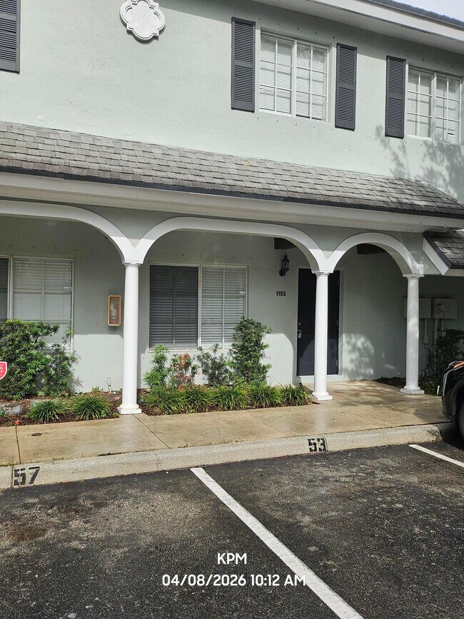 Building Photo - 1153 Colonial Palms Way