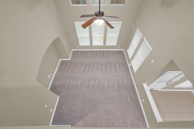 Building Photo - 31322 Evergreen Park Ln