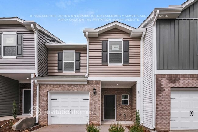 Building Photo - 825 Holiday Pk Ln
