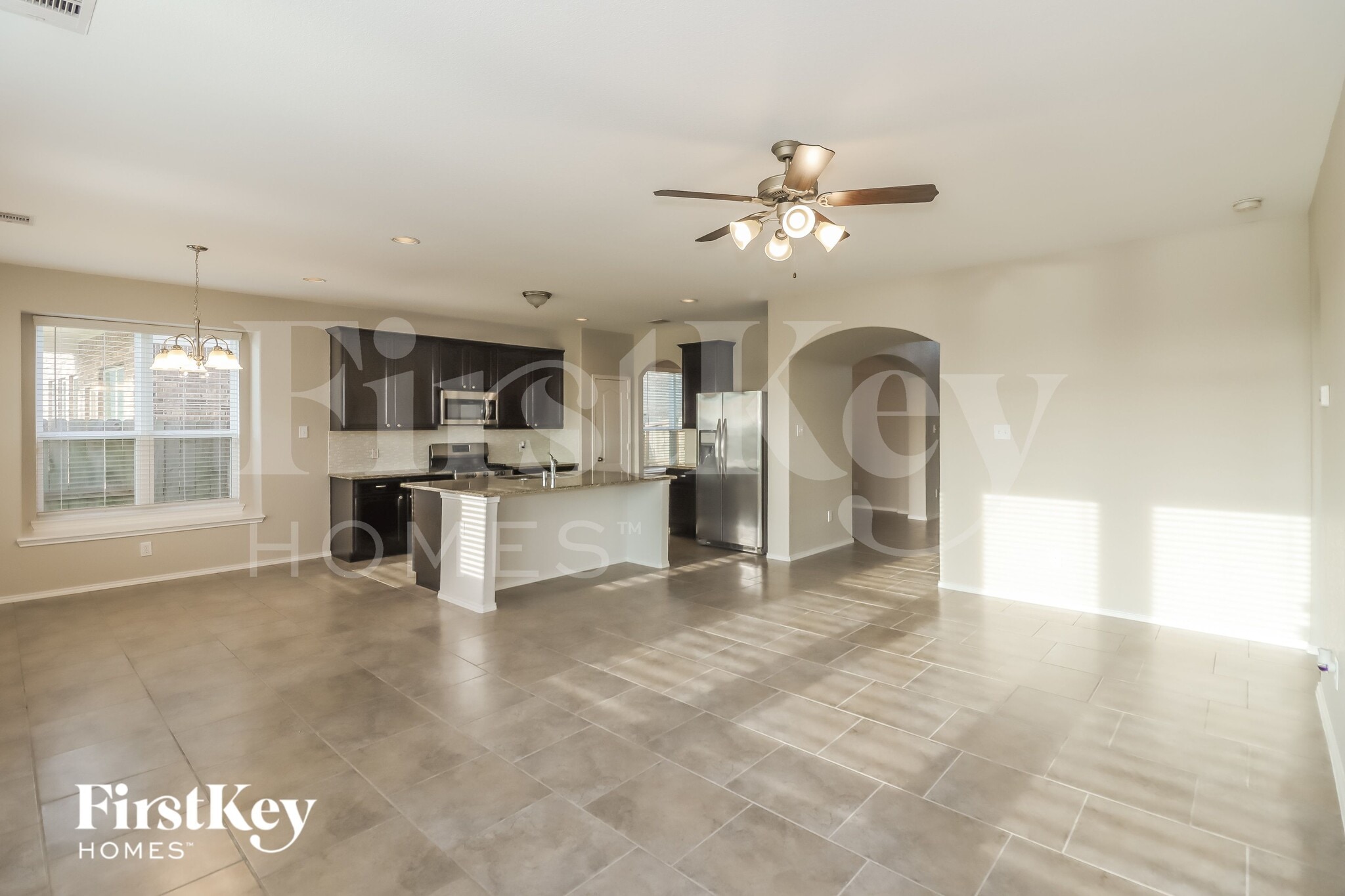 Building Photo - 5010 Naples Grove Ln