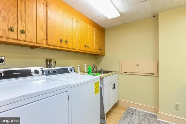 Building Photo - 1496 Orchard Ln