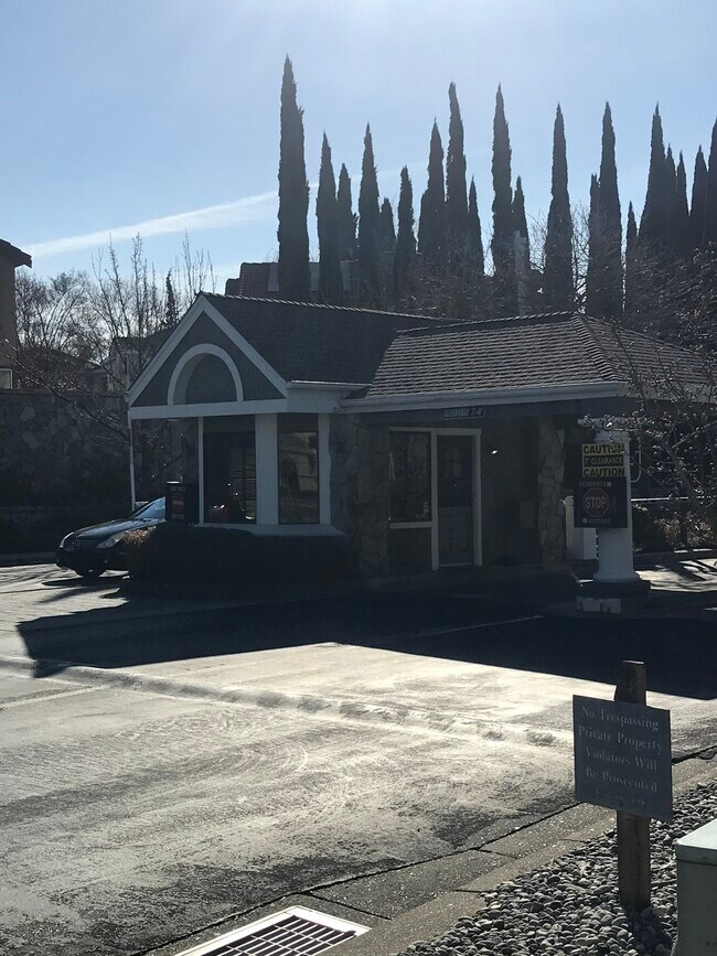 Guard gated entry - 351 Eastridge Dr