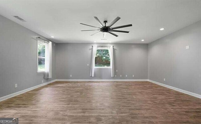 Building Photo - 3520 Mystic Dr