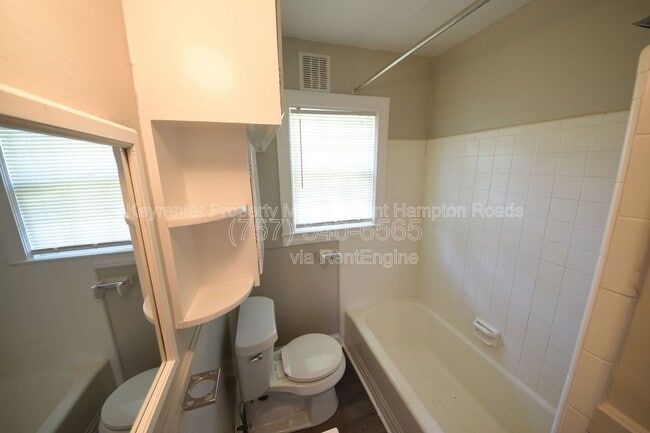 Building Photo - 101 Chesterfield Rd