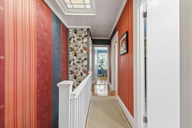 Building Photo - Fully Furnished Family Home in Glendale, NY