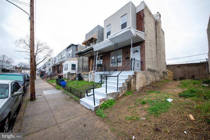 Building Photo - 2061 Wilmot St