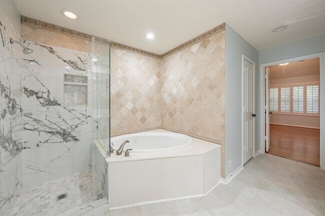 Building Photo - 203 W Sundance Cir
