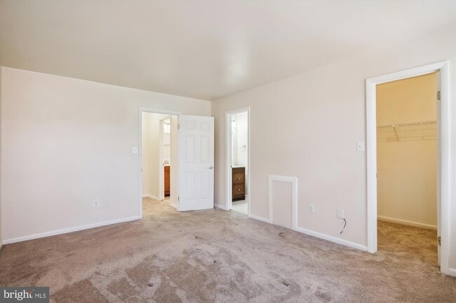 Building Photo - 13164 Musicmaster Dr