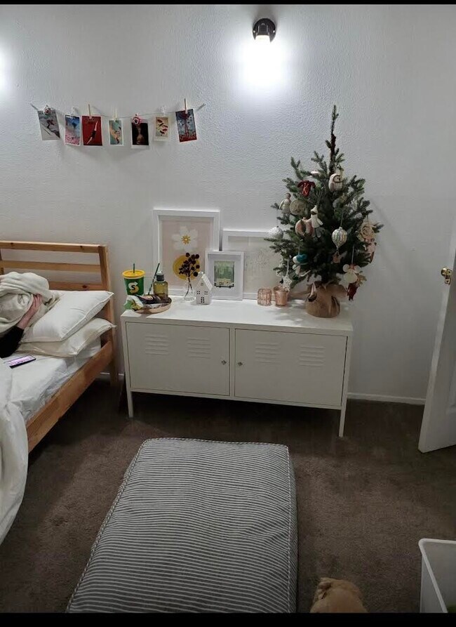 Building Photo - 15075 Sidney Rd SW