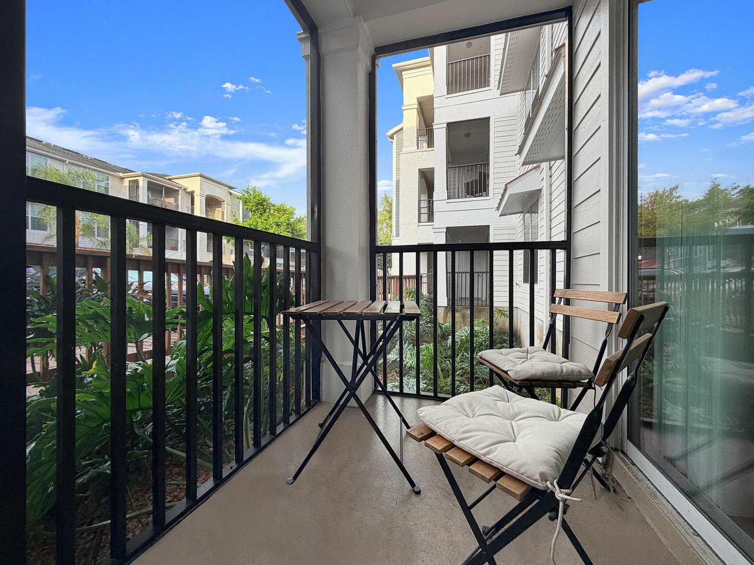 Building Photo - 25150 Lovegrass Dr