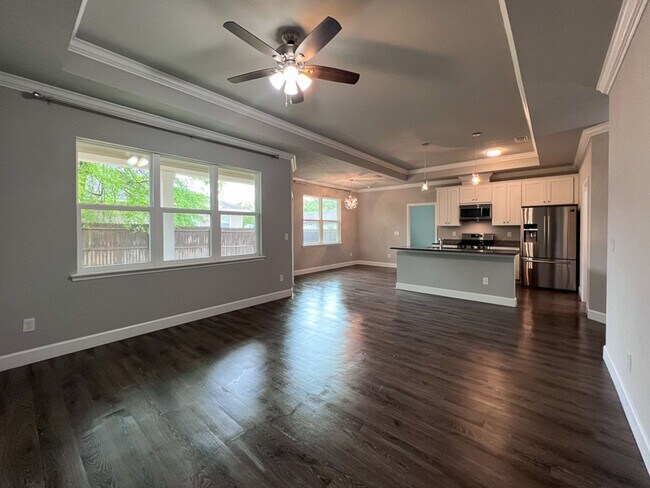 Building Photo - 3BR/2BA Home in Strawberry Fields