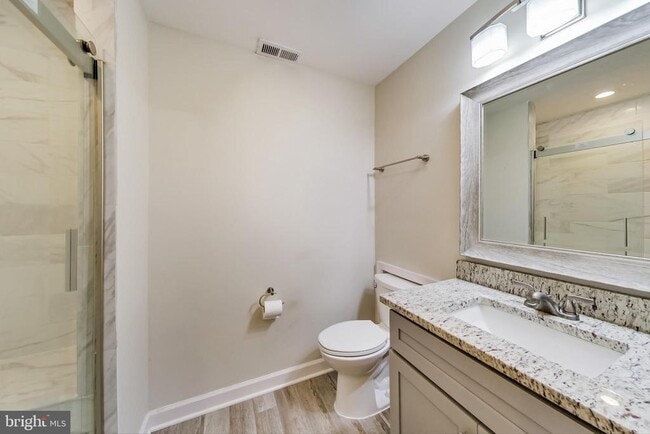 Building Photo - 12004 Montrose Village Terrace