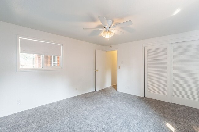 Building Photo - 2 Bedroom 1 Bathroom Unit Available Near BSU