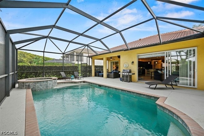 Building Photo - 13800 Farnese Dr