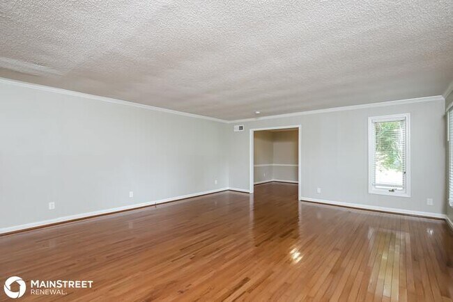 Building Photo - 23 HOLLY CREST CT, GREENSBORO, NC 27410