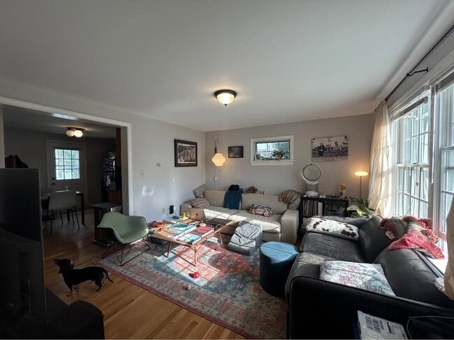 Primary Photo - 31 Myrtle St