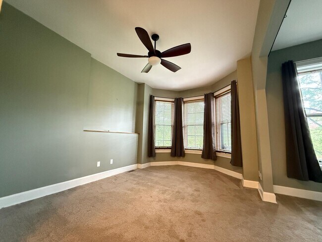 Building Photo - 822 Scott St