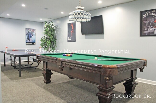 Building Photo - 7 Rockbrook Dr