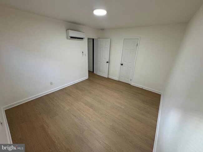 Building Photo - 1635 6th St NW