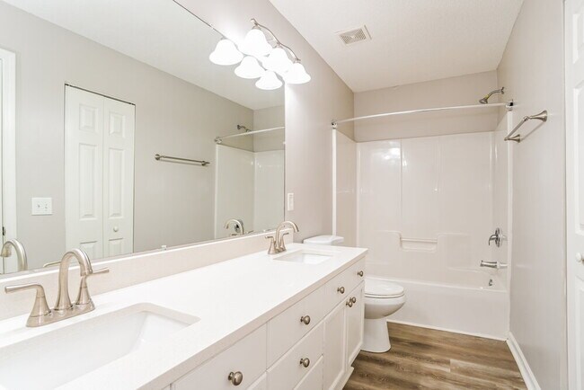 Building Photo - 5966 Cougar Ln