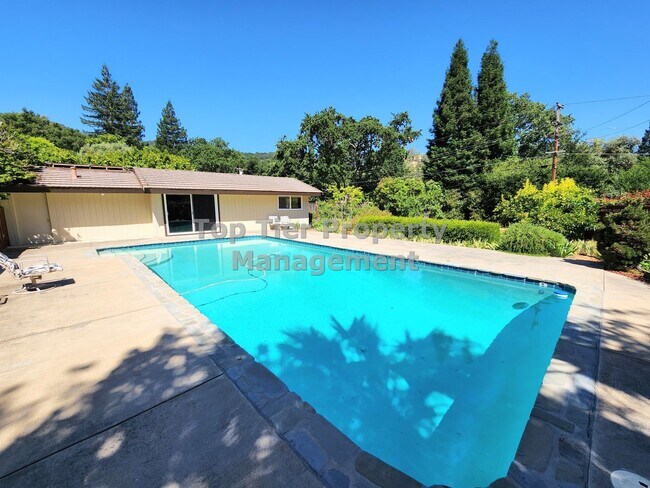 Building Photo - Spectacular 4 Bd/3 Ba, 2379 sf (plus separate structure ideal for office), single-family house in...