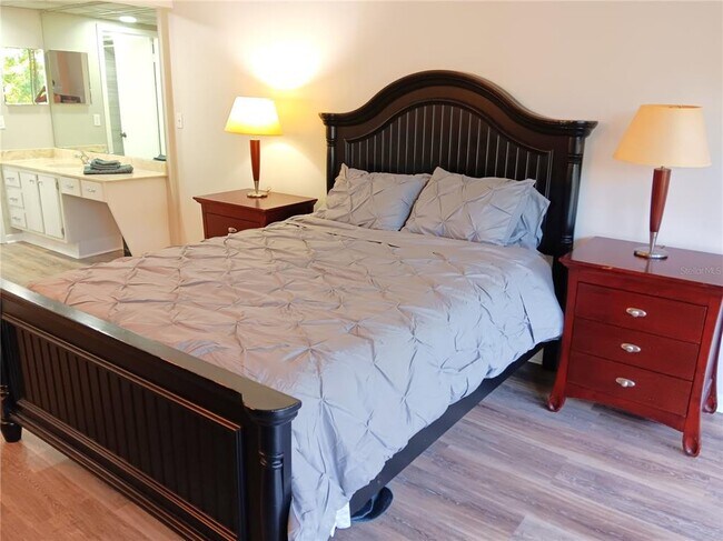 Building Photo - 2700 Bayshore Blvd