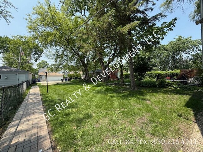 Building Photo - 1504 Pitner Ave