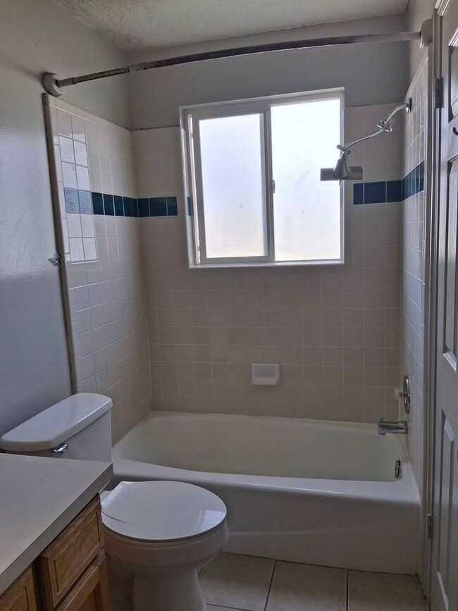 Building Photo - 1258 W 725 N