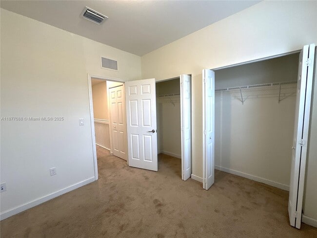 Building Photo - 9374 W 32nd Ln