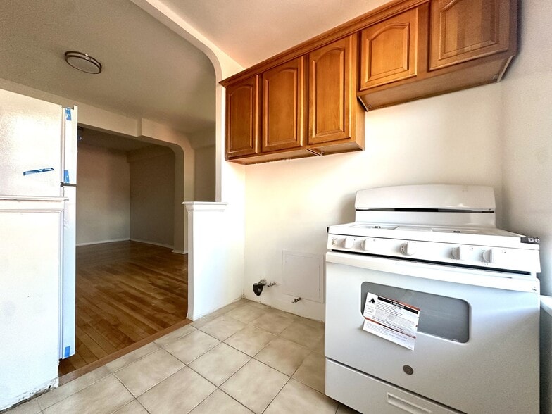 Building Photo - 500 Kappock St