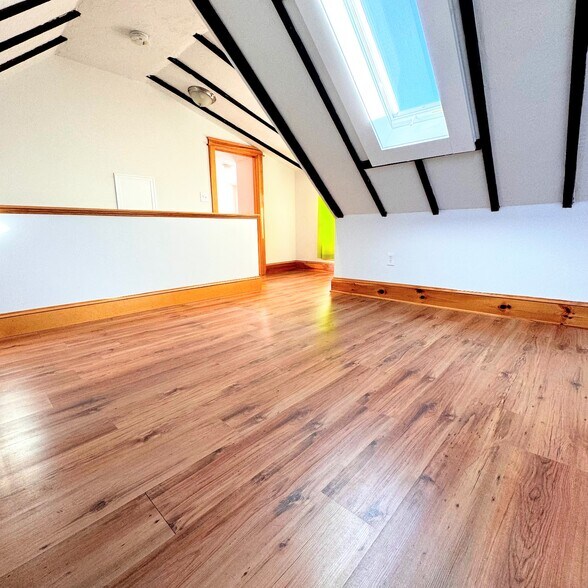 Building Photo - 2175 Dorchester Ave