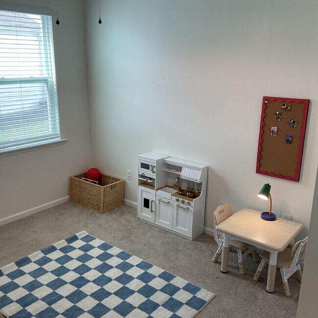 Building Photo - Coming Soon!! Resort-Style Living Near Beaufort & Bluffton | Pool, Fitness Center & Prime I-95 Ac...