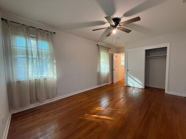 Building Photo - Charming 3-bedroom, 2-bathroom home