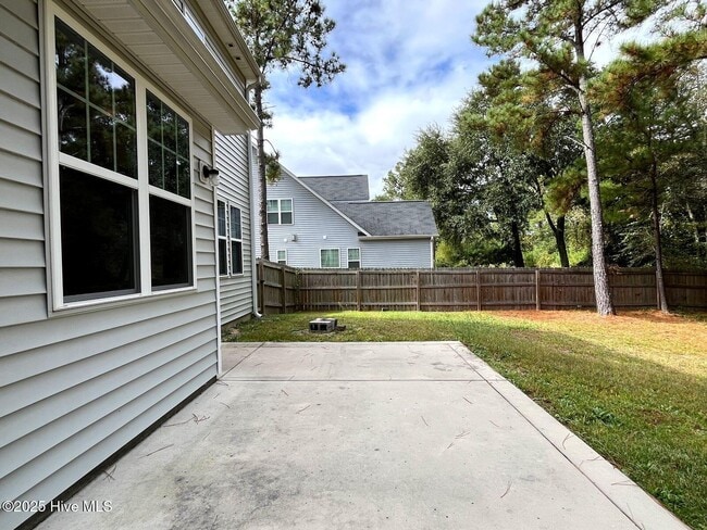 Building Photo - 188 Sandy Springs Rd